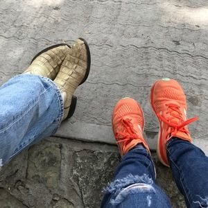 Meet your Posher, Caitlin